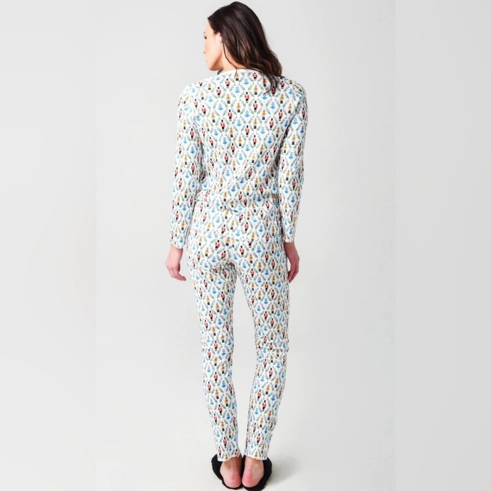 Roller Rabbit White Multicolor Printed Long Sleeve One-Piece Pajama